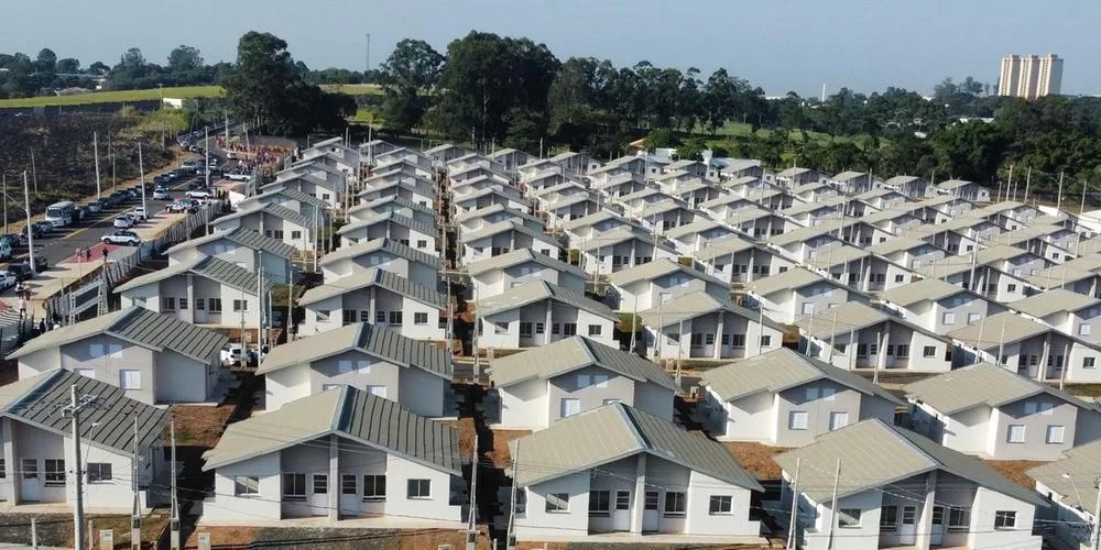 Famílias de Canas realizam o sonho da casa própria com a entrega do Conjunto Nova Canaã