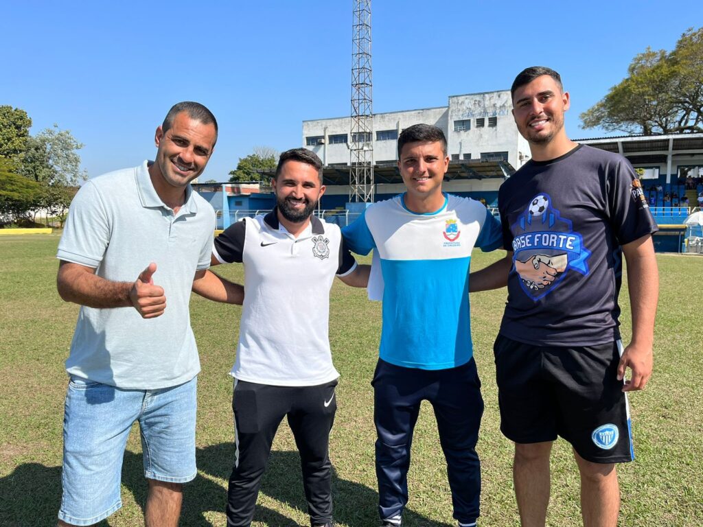 Avaliação Técnica do Corinthians no Estádio Prof° Virgílio Antunes de Oliveira atrai jovens talentos e promove ação filantrópica
