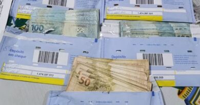 Operação da Polícia Federal de Cruzeiro apreende R$ 200 mil com empresário investigado por carga de cigarros falsos