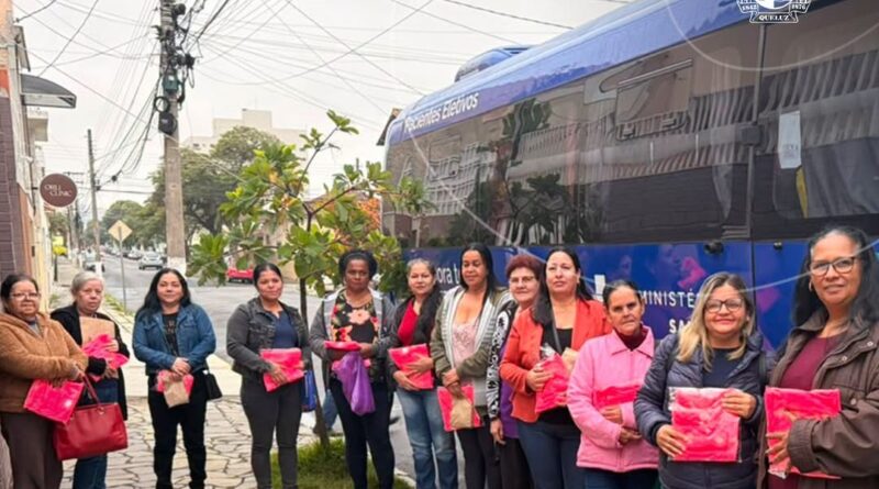 Queluz coloca em operação novo ônibus para transporte de pacientes da Saúde