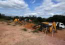 Lavrinhas inicia preparação de terreno para construir 20 casas populares